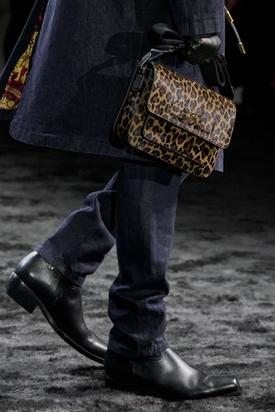 Look 30
